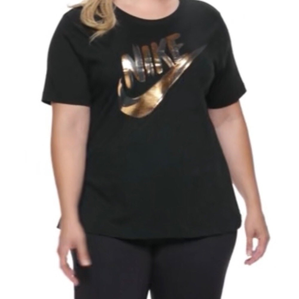 Nike Metallic Swoosh Short Sleeve Graphic Tee 3X
